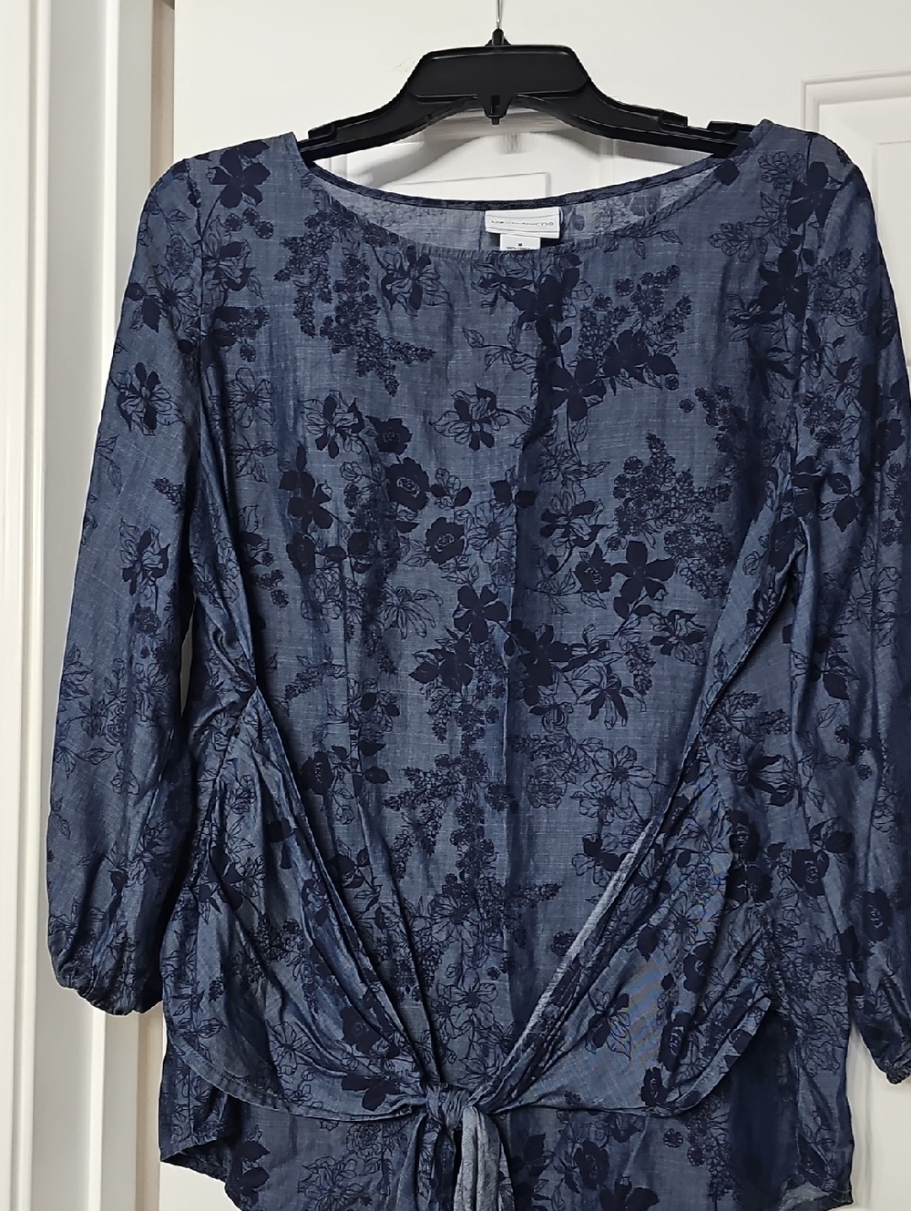 Liz Claiborne Navy Floral Tie-Front Top